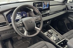 Mitsubishi Outlander bild 9
