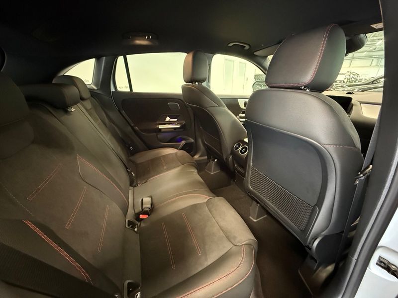 Mercedes GLA250 bild 11