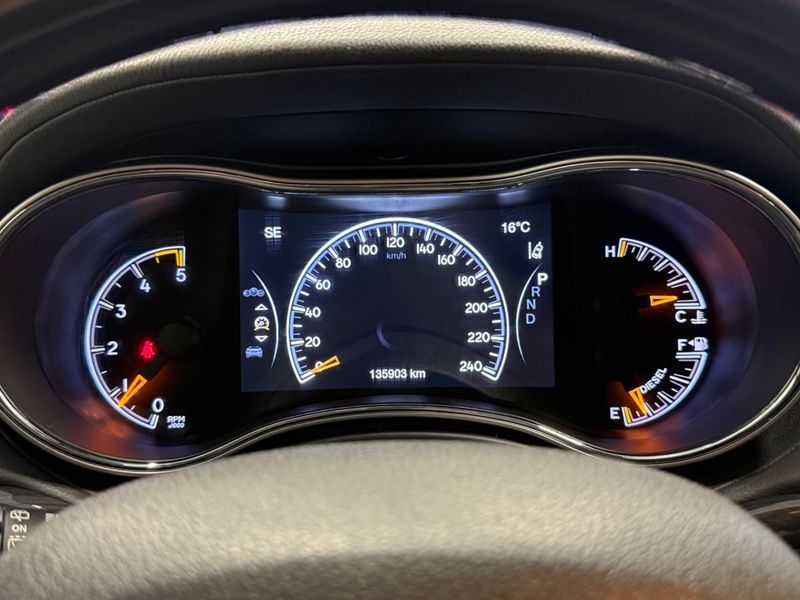 Jeep Grand Cherokee bild 17