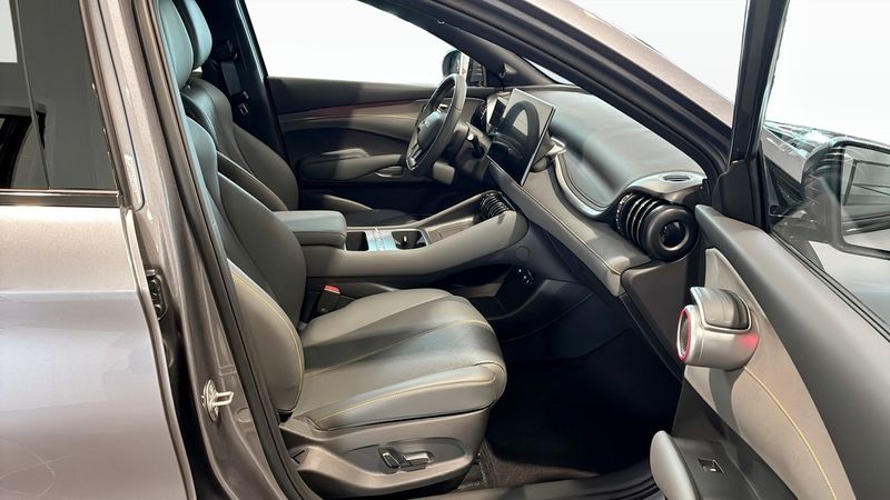 BYD Atto 3 bild 3