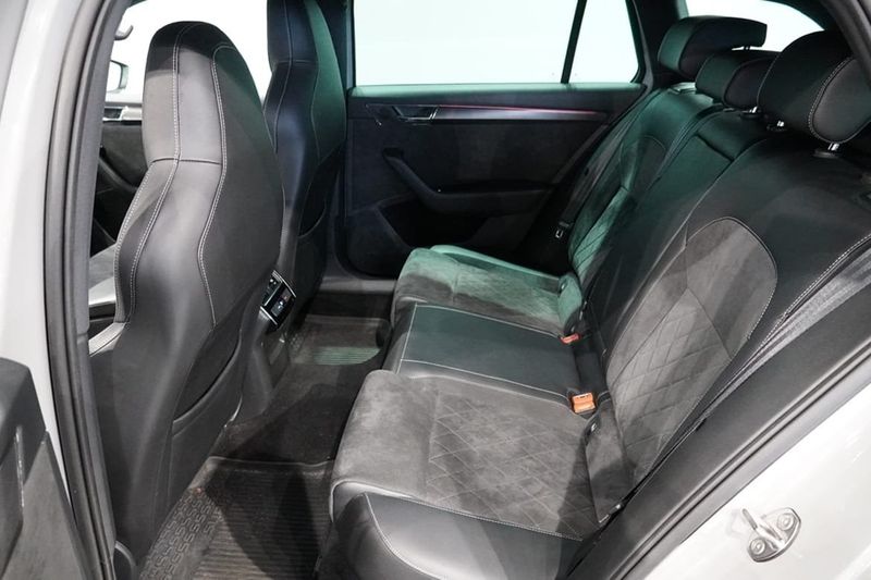 Skoda Superb bild 11