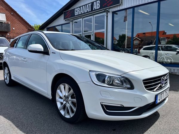 Volvo V60 D5 Twin Engine AWD Geartronic Classic Momentum Drag - 2018