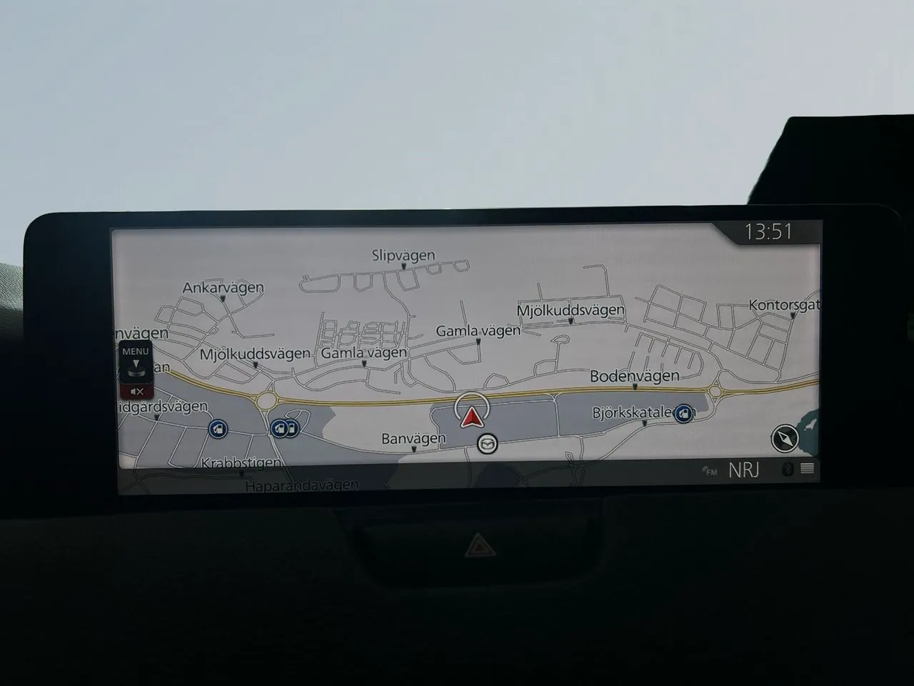 Vehicle image 14