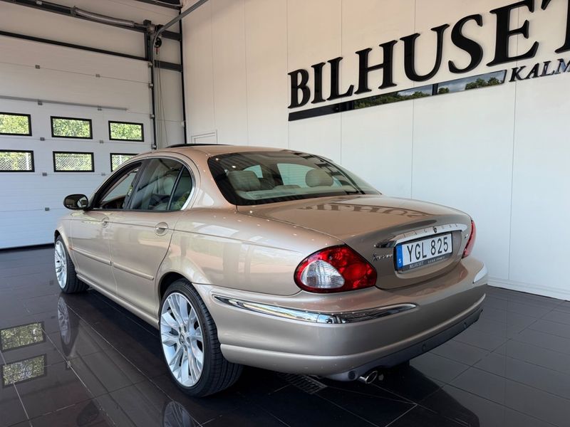 Jaguar X-Type bild 3