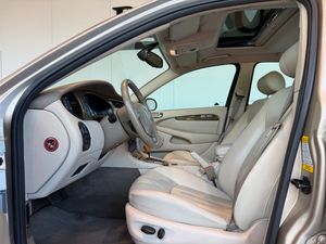 Jaguar X-Type bild 6