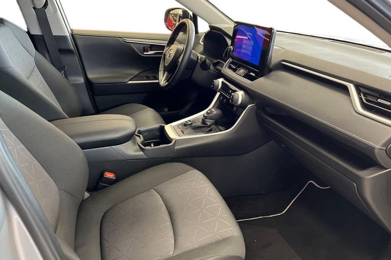 Toyota RAV4 bild 7