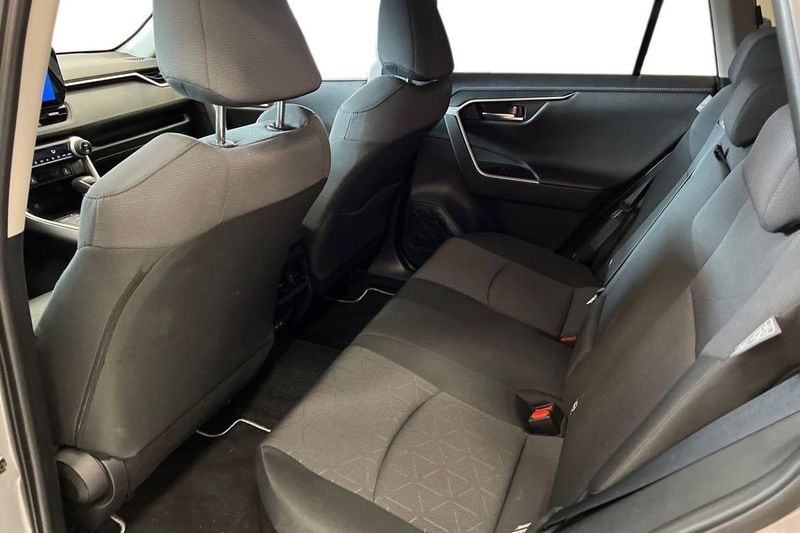 Toyota RAV4 bild 13