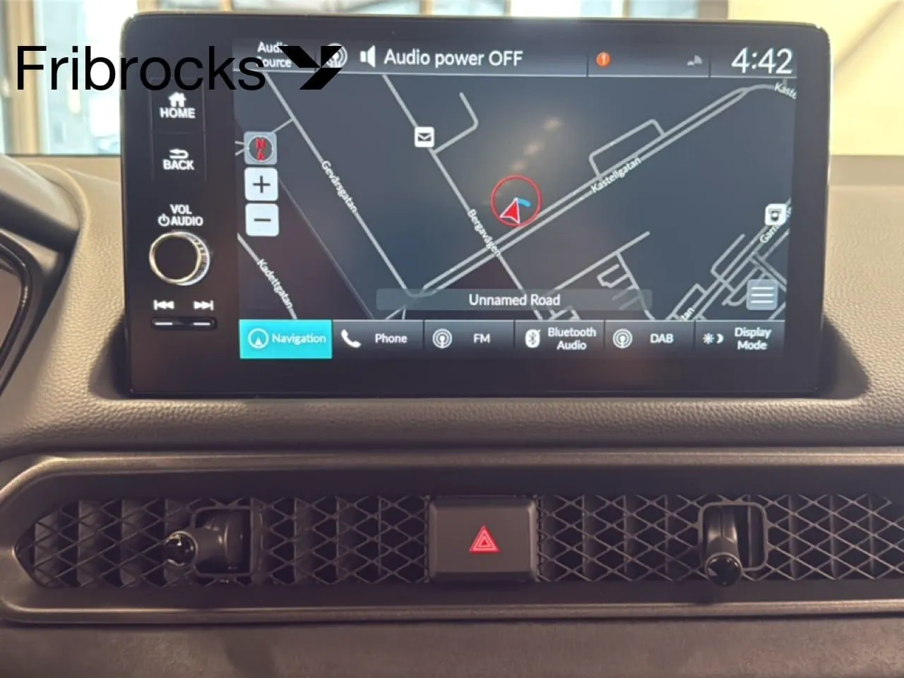 Vehicle image 14