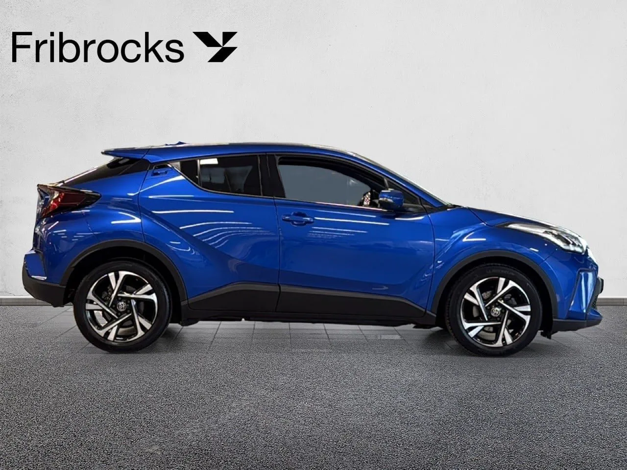 Vehicle image 5