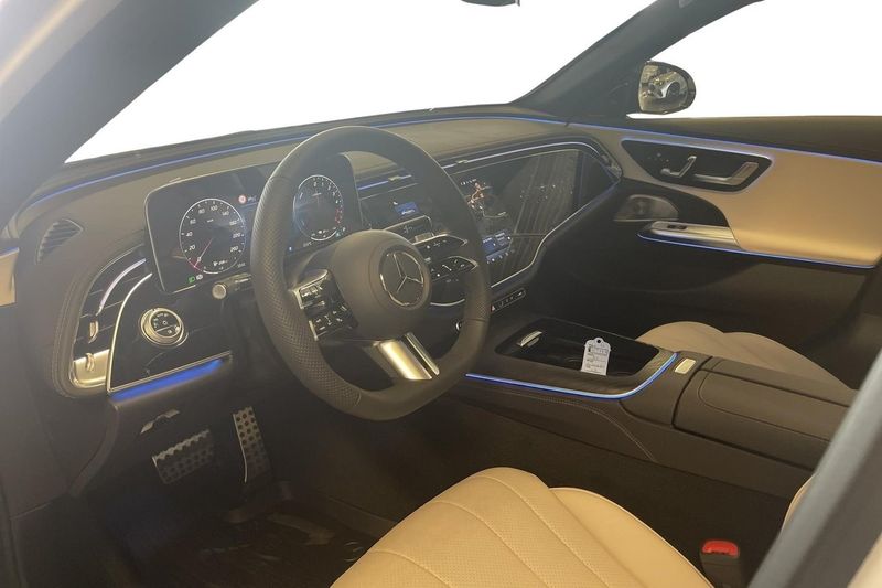 Mercedes E300 bild 9