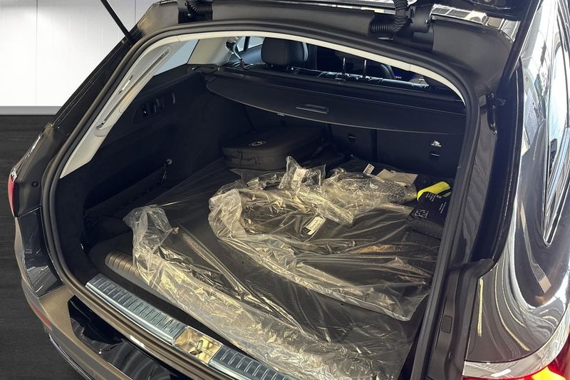 Mercedes E300 bild 17