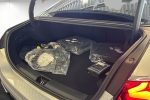 Mercedes E300 bild 16