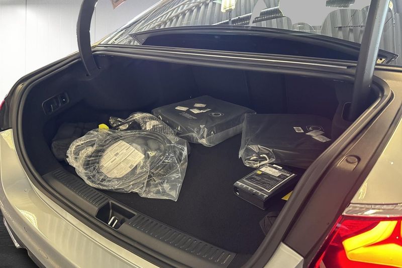 Mercedes E300 bild 16