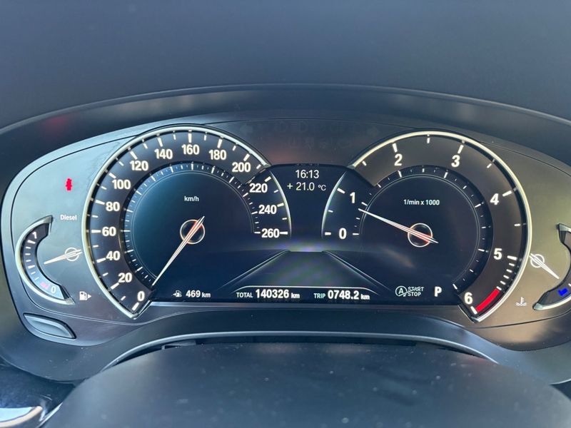 BMW 520 bild 9