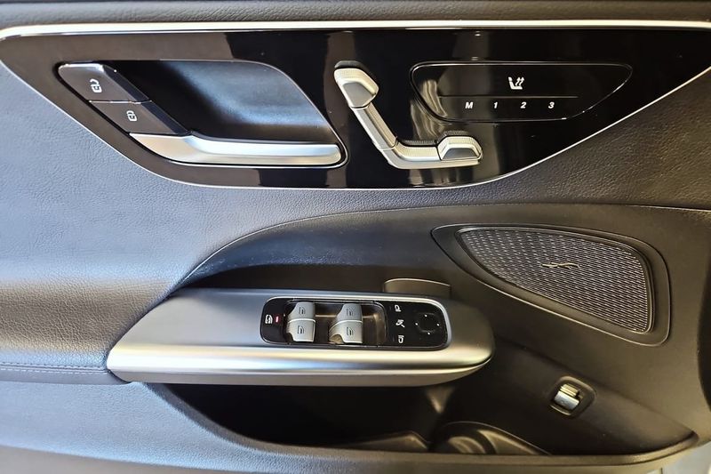 Mercedes C300 bild 14