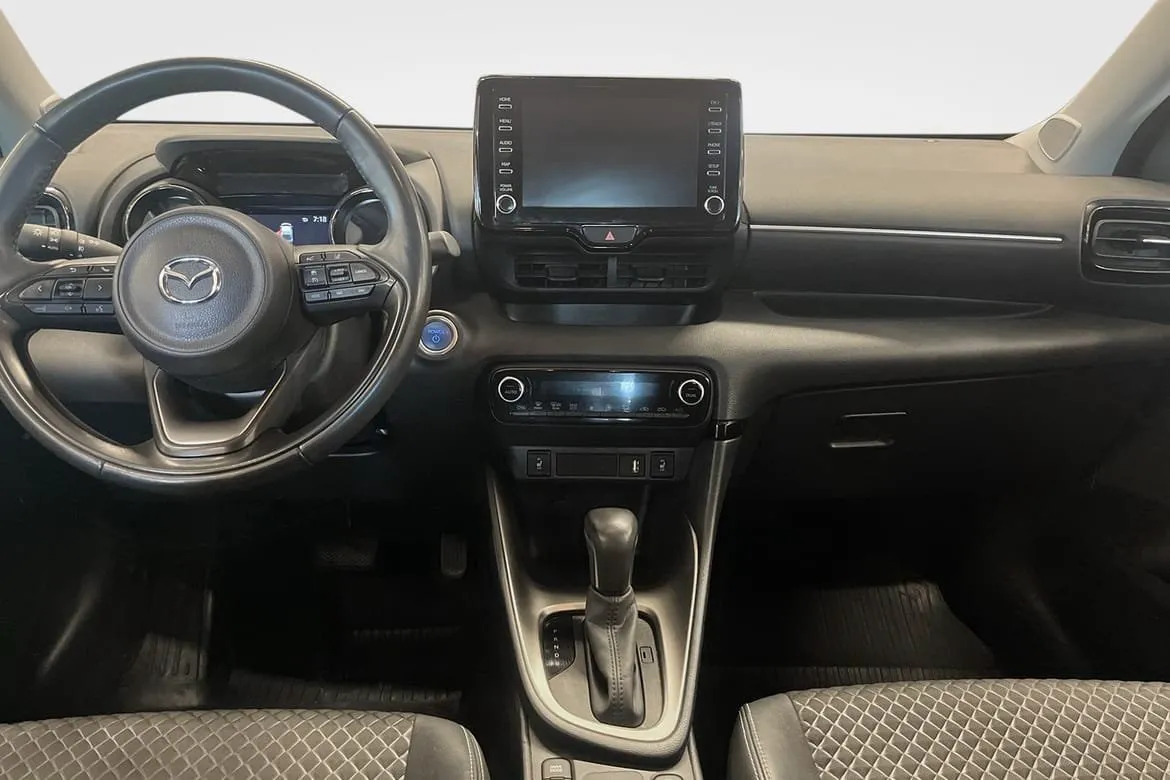 Vehicle image 7