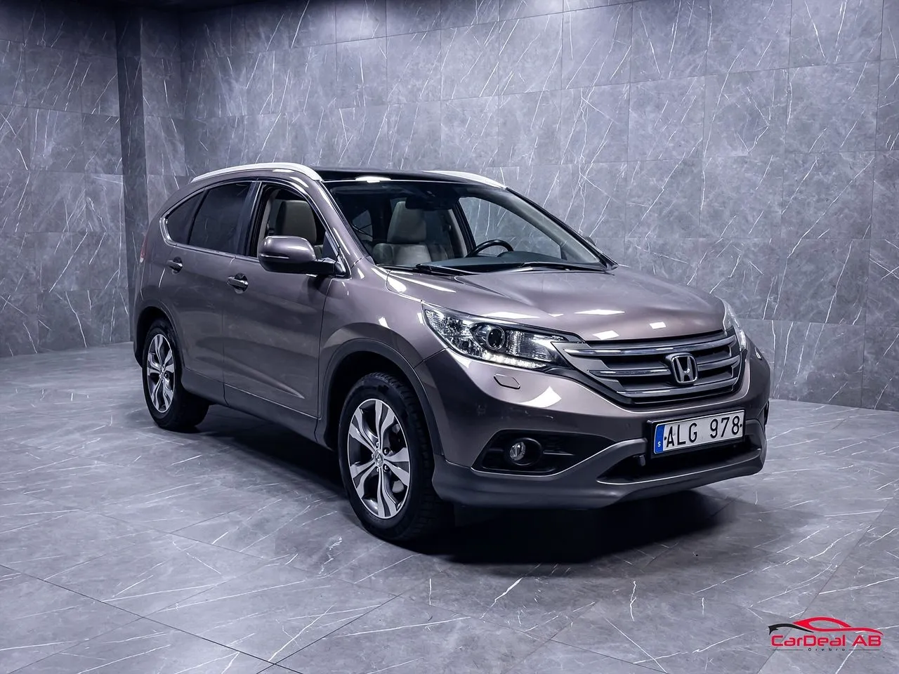 Vehicle image 8