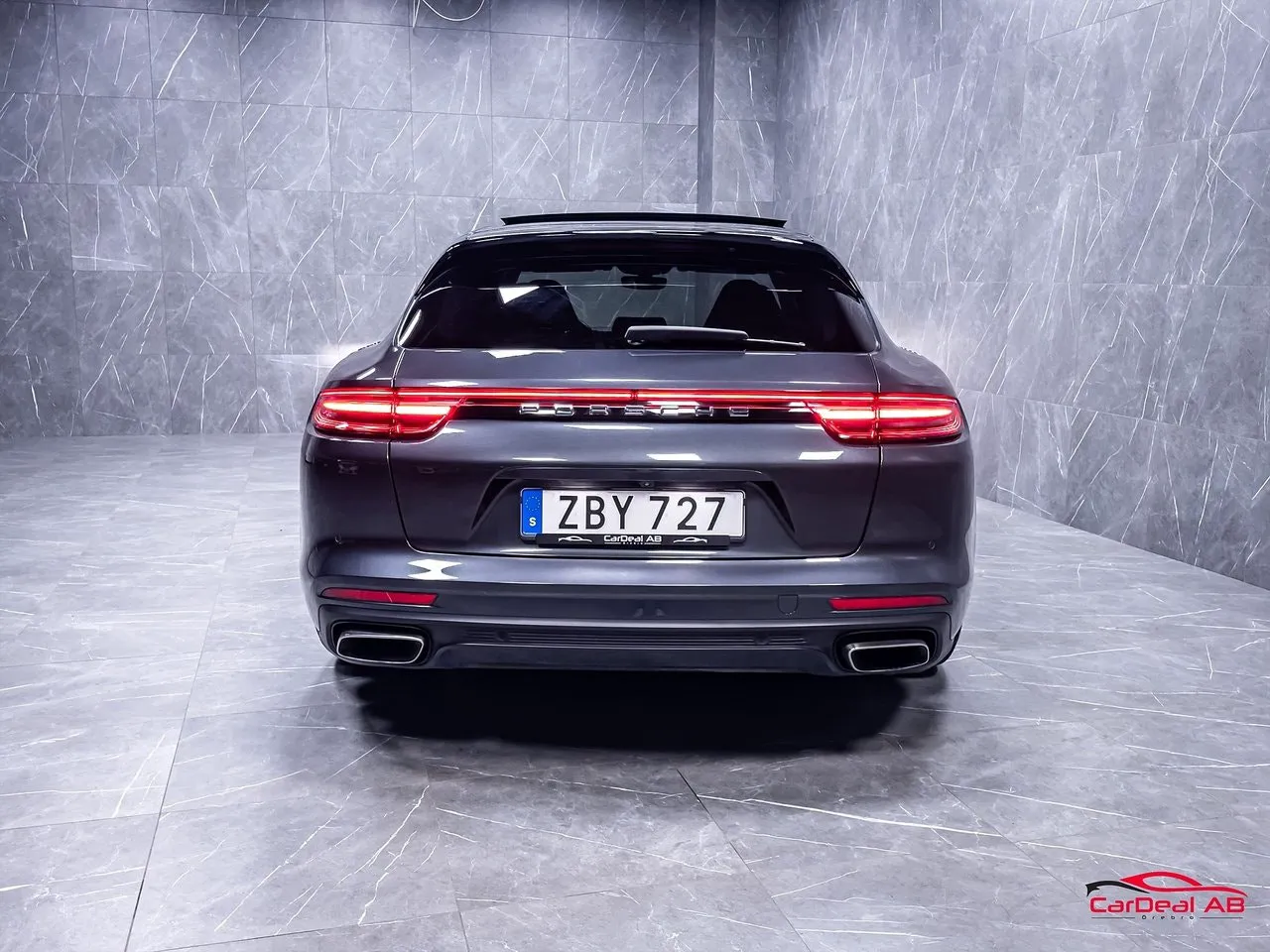 Vehicle image 5