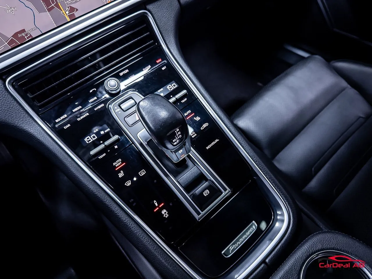 Vehicle image 30