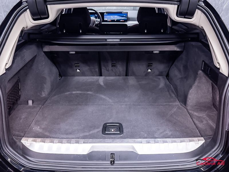 BMW 330 bild 17