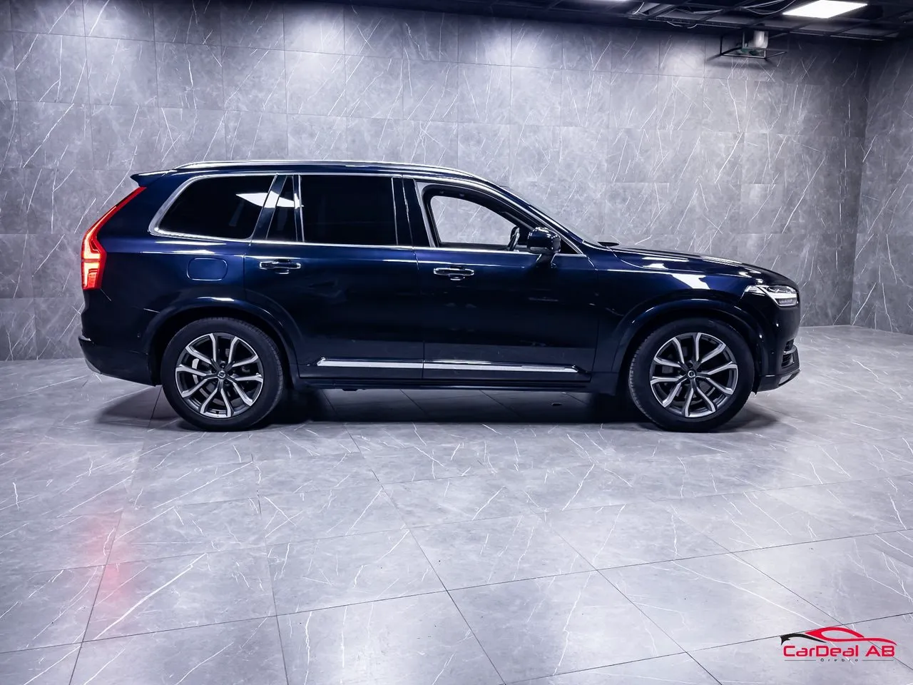 Vehicle image 7