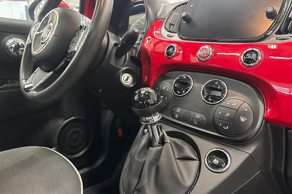 Vehicle image 14