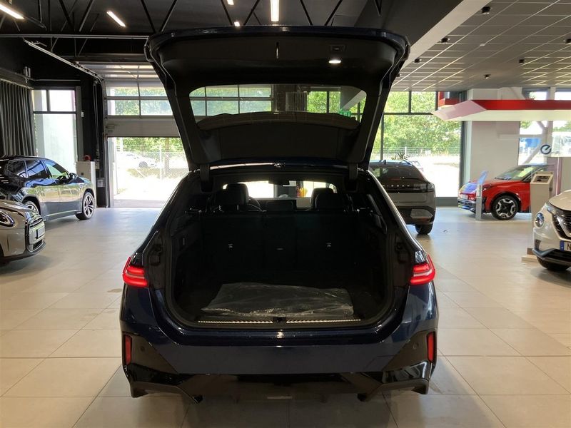BMW i5 bild 5