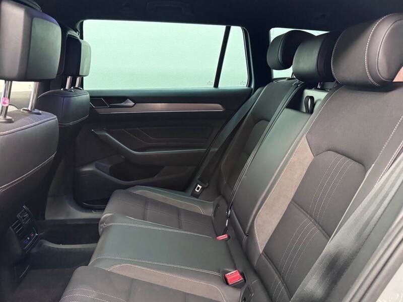 Volkswagen Passat bild 11