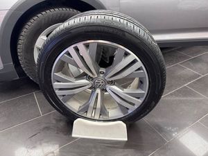 Volkswagen Passat bild 16