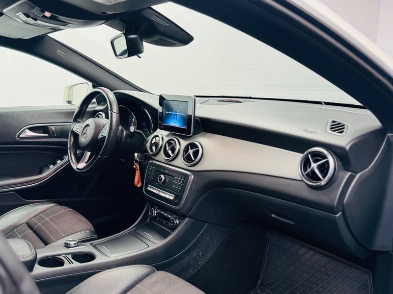 Mercedes CLA220 bild 15