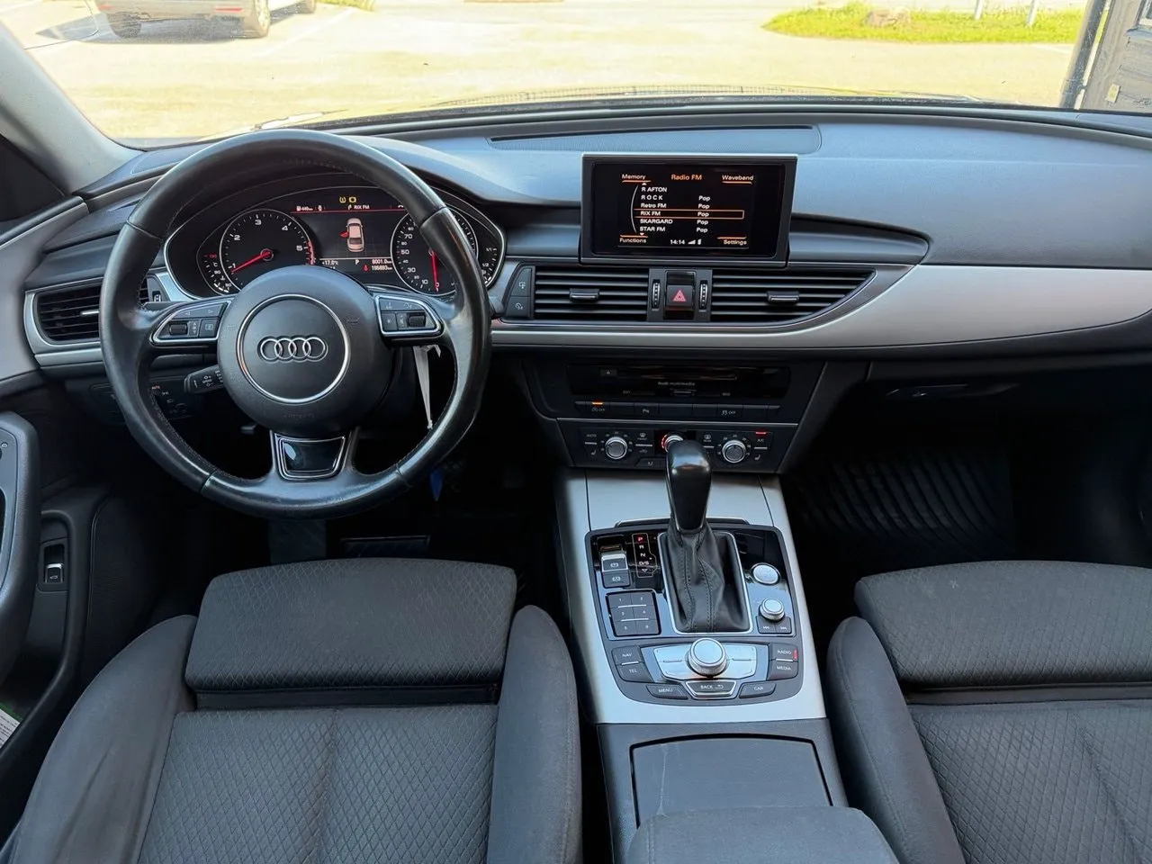 Vehicle image 6