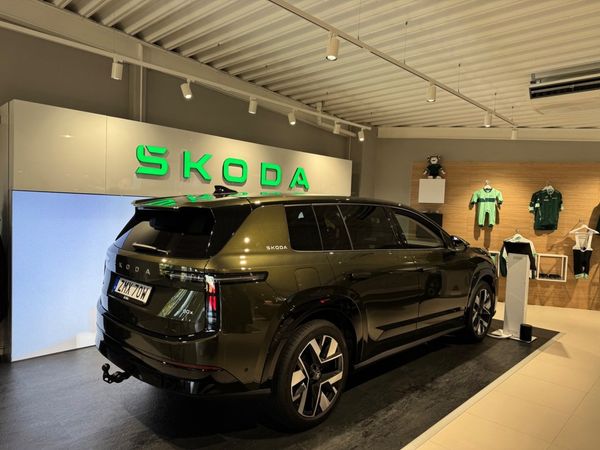 Skoda Peaq 90 NY 7-SITS ELBIL - PROVKÖR NU HOS BILIA NACKA! - 2027