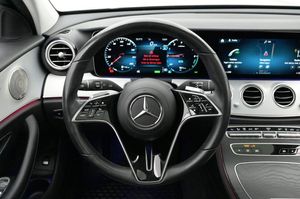 Mercedes E300 bild 7