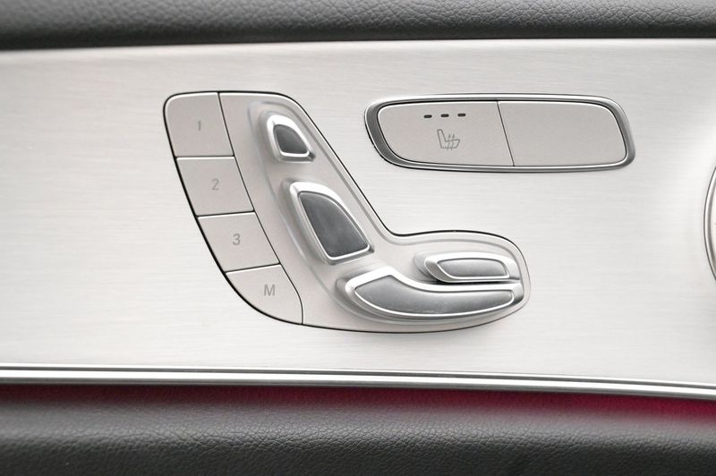 Mercedes E300 bild 12