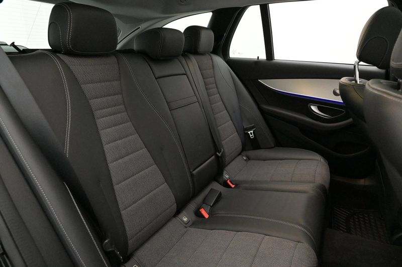Mercedes E300 bild 22
