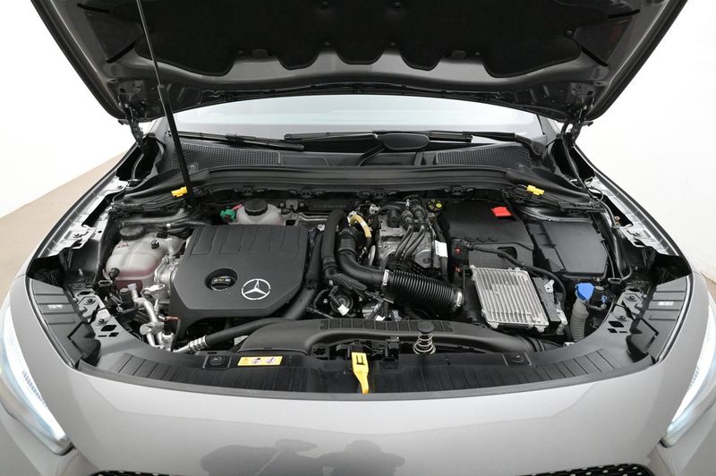 Mercedes GLA250 bild 26
