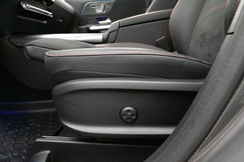 Mercedes GLA250 bild 11