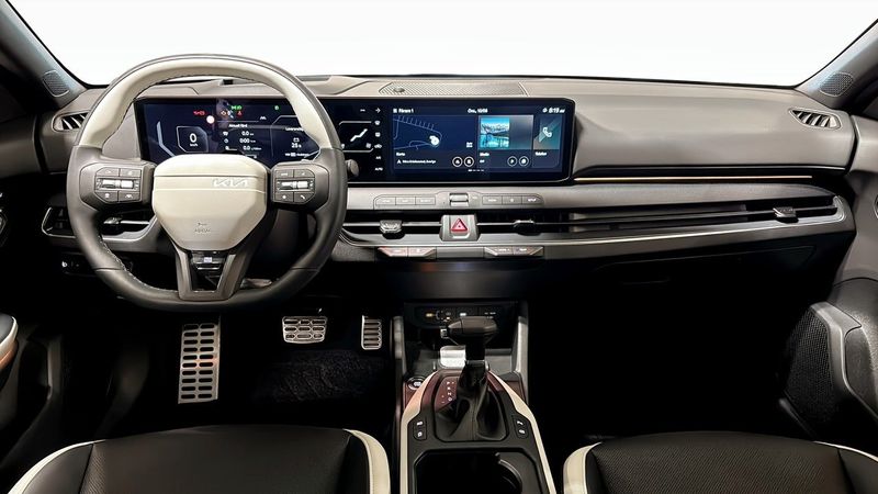 Kia K4 bild 4