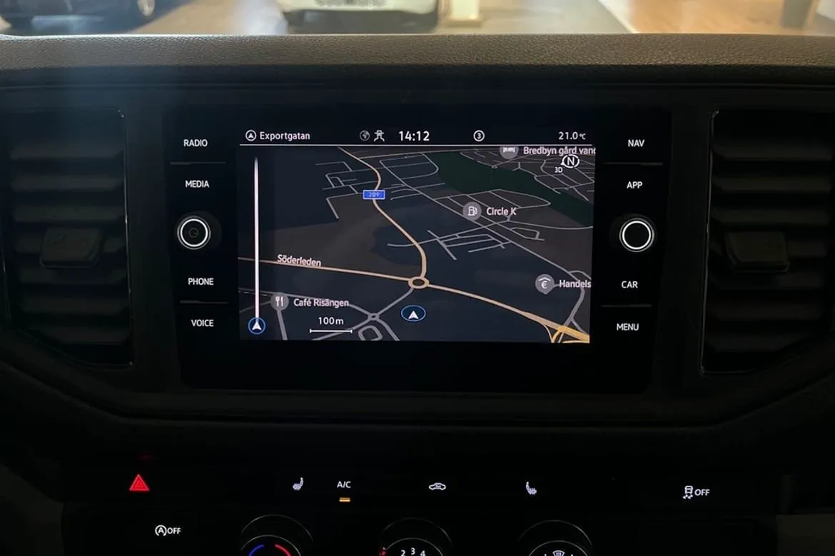 Vehicle image 20