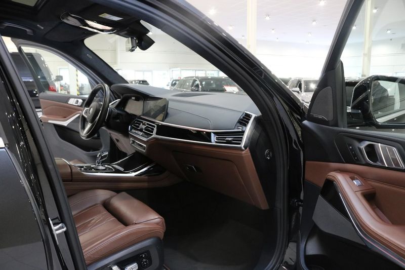 BMW X7 bild 17