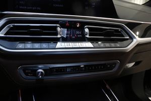 BMW X7 bild 28
