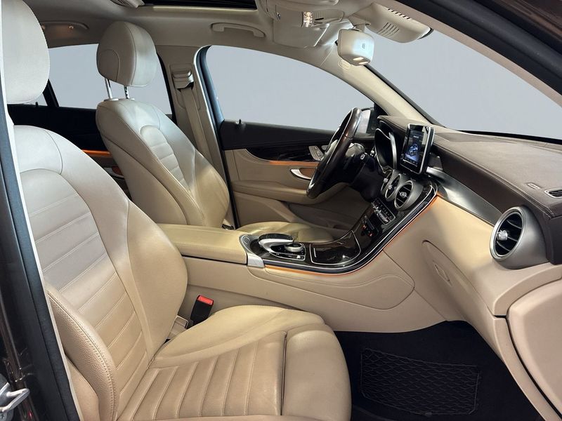Mercedes GLC250 bild 9