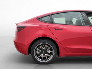 Tesla Model 3 bild 29