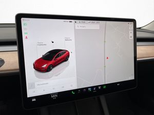 Tesla Model 3 bild 26