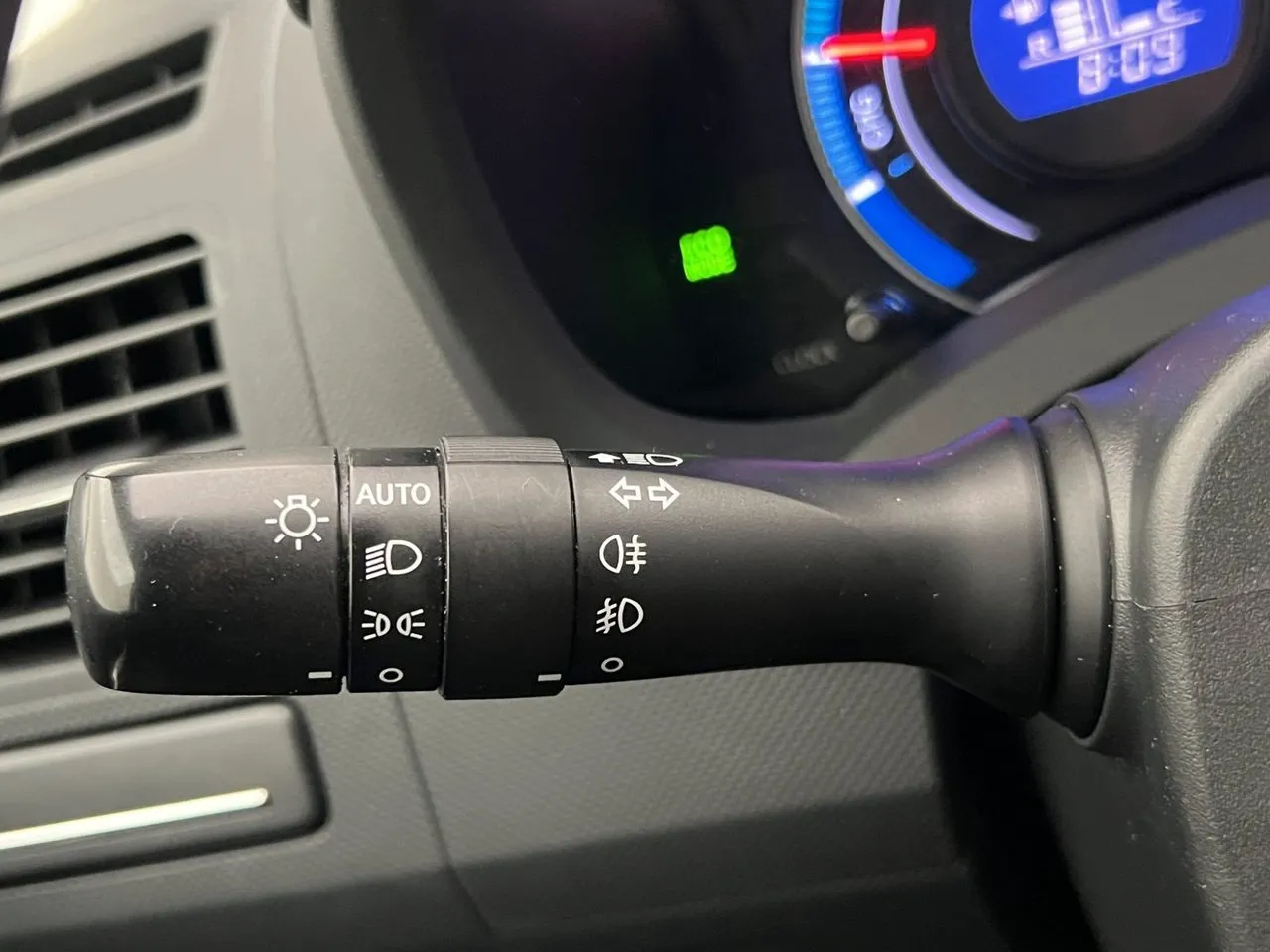 Vehicle image 24