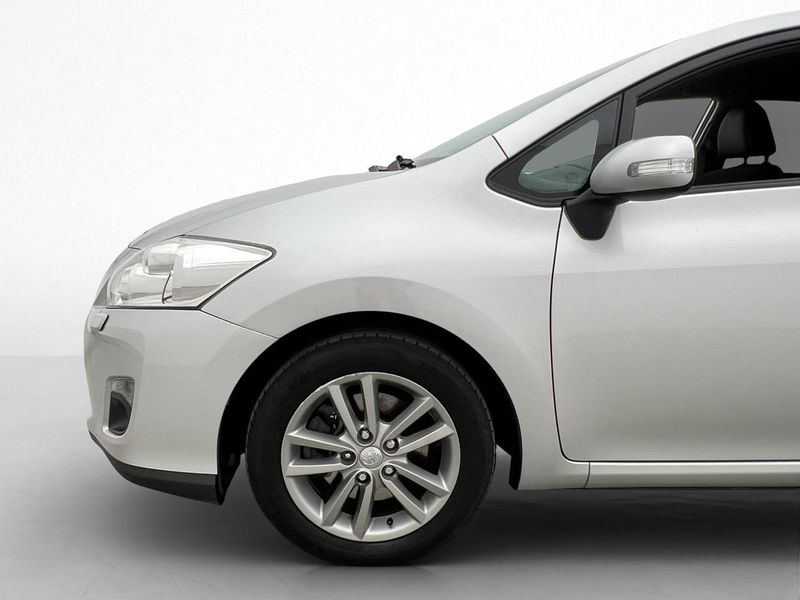 Toyota Auris bild 24