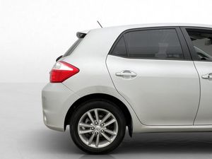 Toyota Auris bild 26