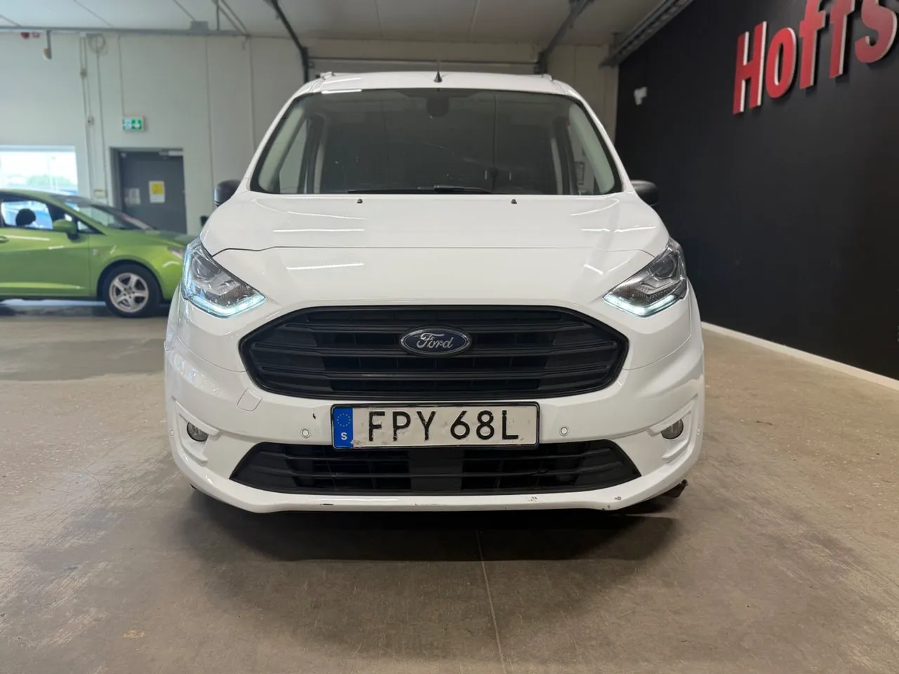Vehicle image 7