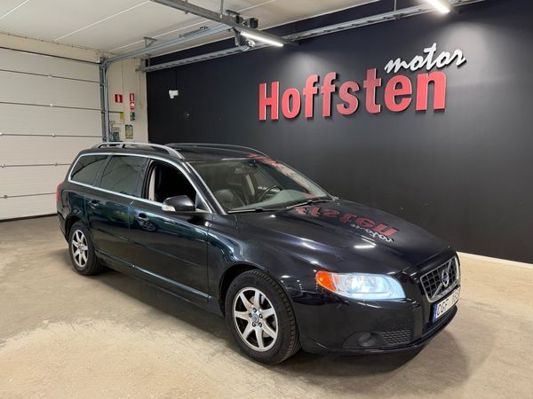 Volvo V70 2.4D Momentum / Ny Kamrem / P-Sensorer - 2010