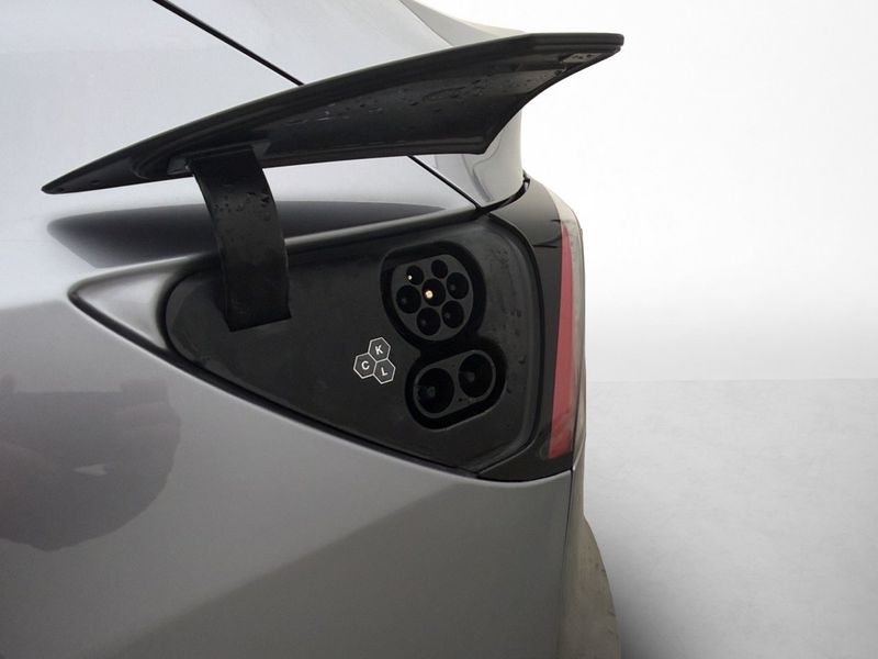 Tesla Model Y bild 10